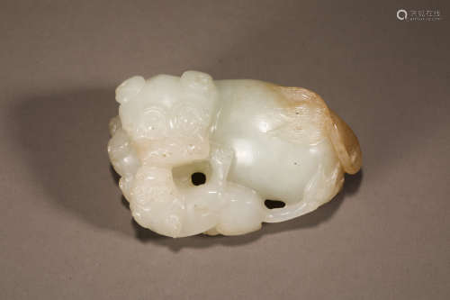 Qing dynasty Hetian jade son and mother cow