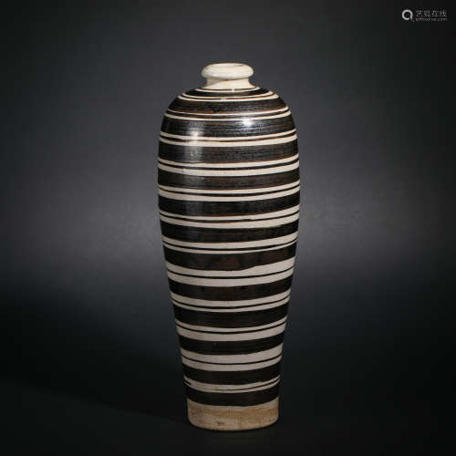 Song Dynasty Cizhou Kiln Plum Bottle