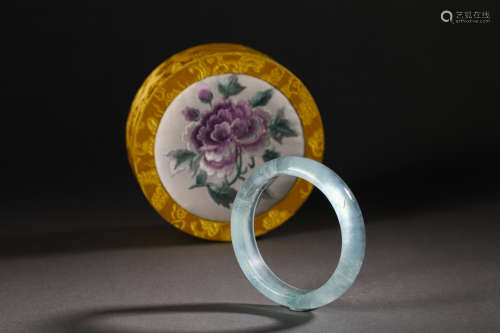 Qing Dynasty Aquamarine Bracelet