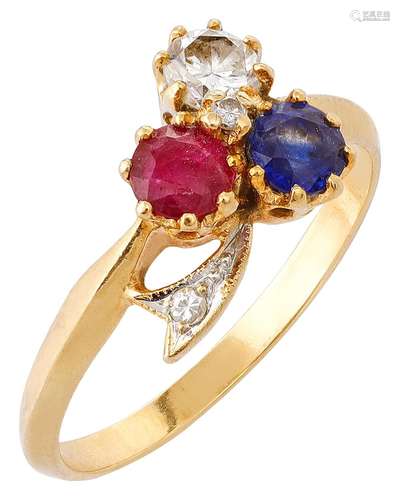 Vegetative gemstone ring in Victorian style