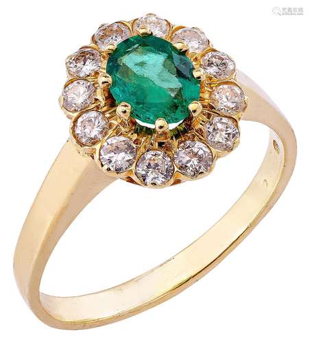 Cluster ring with emerald and diamonds