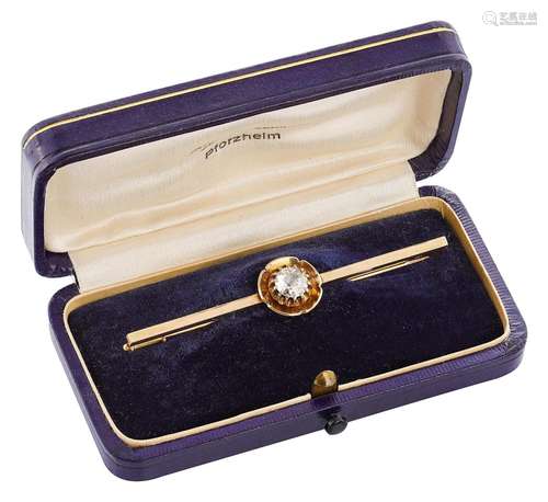 Art Deco bar brooch with diamond set blossom