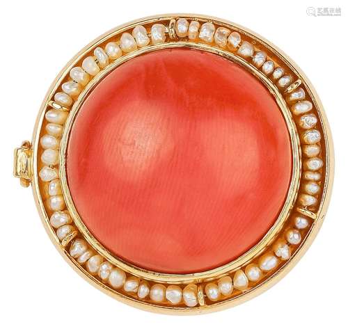 Pendant brooch with Moro coral and oriental pearls