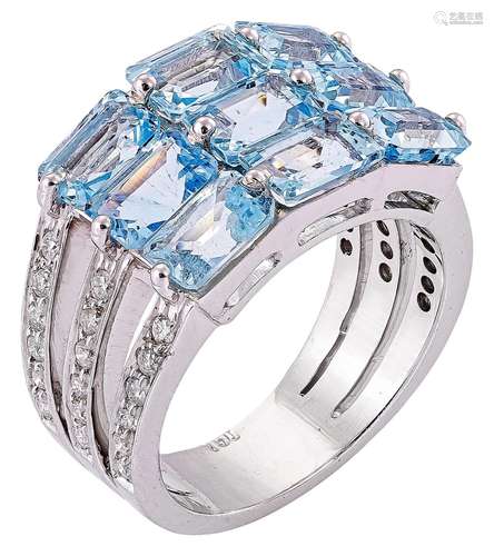 Aquamarine ring with diamond rivière