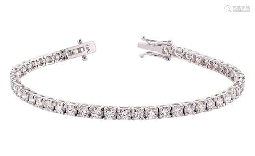 White gold alliance diamond bracelet