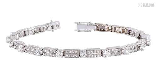 Bracelet with diamonds in Art Deco style