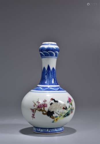 A Famille Rose and Underglaze Blue Flower and Bird Garlic-He...