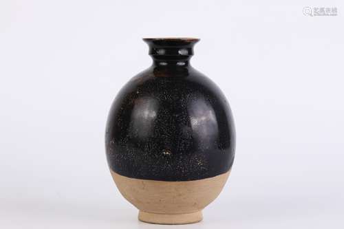 A Black Glaze Ovoid Pottery Jar