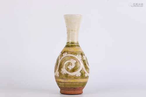 An Incised Yaozhou Kiln Floral Vase