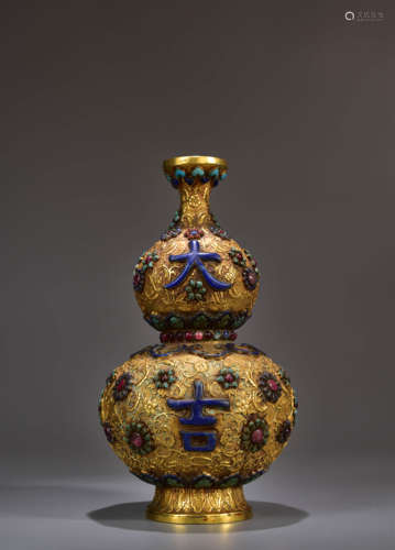 A Gilt Bronze ‘Daji’ Double-Gourd Shape Vase