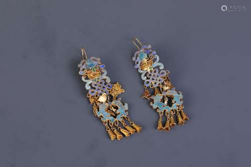 A Pair of Cloisonne Enamel Twin-Fish Earrings