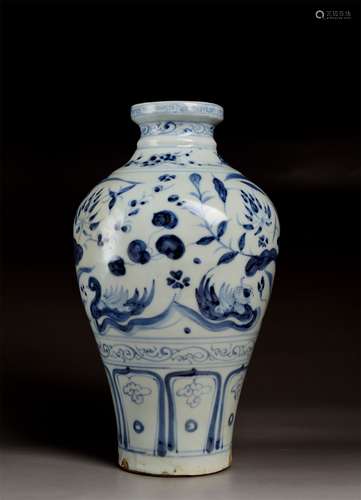 A Blue and White Mandarin Ducks and Lotus Pond Vase