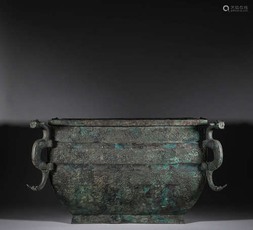 In the Shang and Zhou dynasties, the bronze tripod with bone...