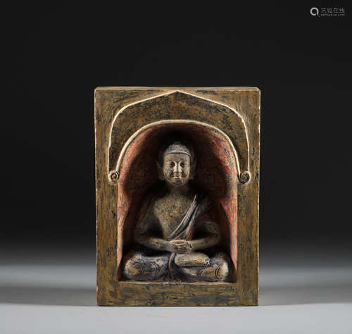 In the Tang Dynasty, stone painted Buddha statues