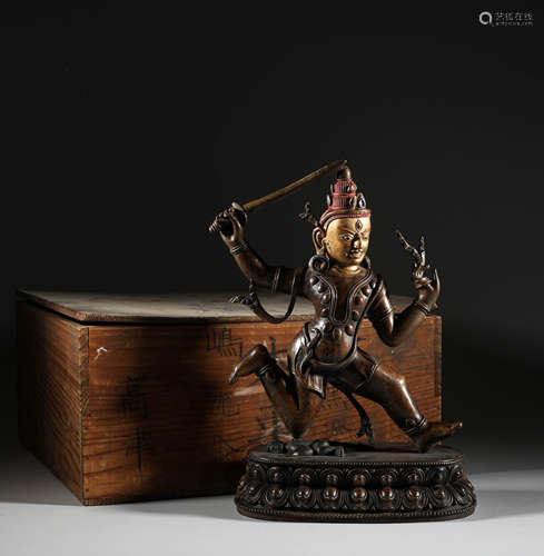 In the Qing Dynasty, the statue of Dharma 
protector in the ...