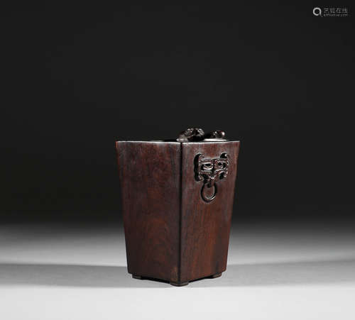 Red sandalwood pen holder in Qing Dynasty