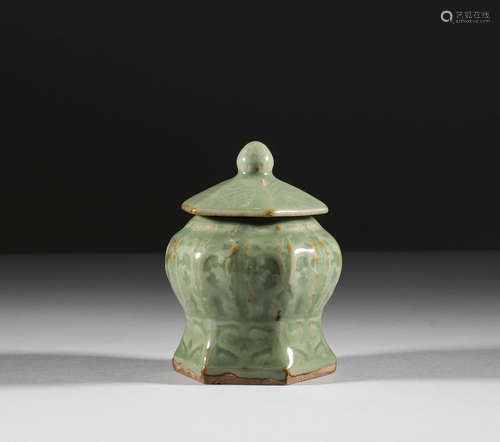 Song Dynasty, Longquan celadon pot