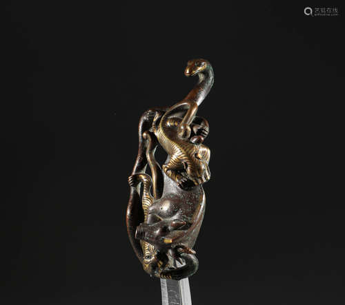 In the Han Dynasty, bronze gilded animals had hooks