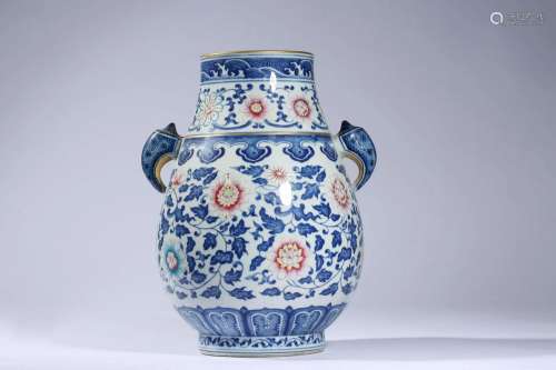 Blue-and-white Zun (Vase) with Iron Red Pattern and
