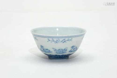 A Blue and White Mandarin Ducks Cup with Qianlong Mark