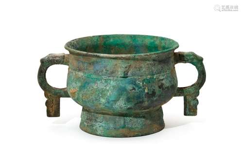 A Bronze Offering Gui Bowl