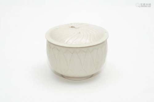 A Ding Ware White Glaze Jar with Lid