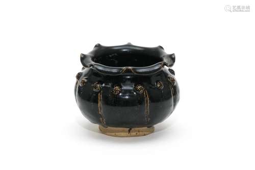 A Yaozhou Ware Lobed Nailhead Jar