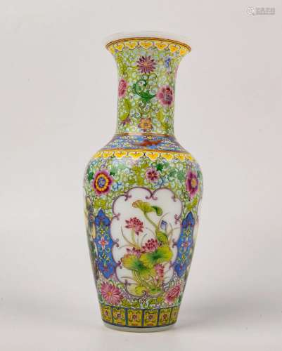 Chinese Glassware, Guanyin Vase with Reserved Flower
