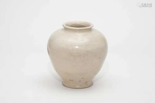 A Gongxian Stone Ware White Glazed Jar