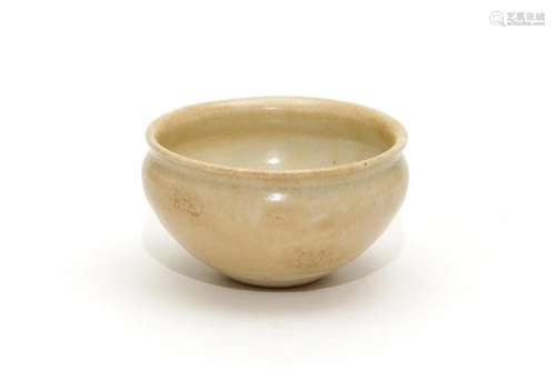 A Hutian White Glazed Bowl