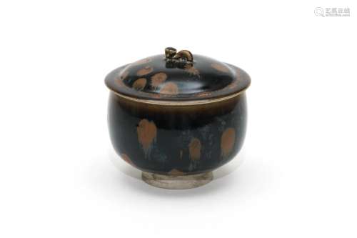 A Cizhou Ware Rusty Glazed Jar with Lid