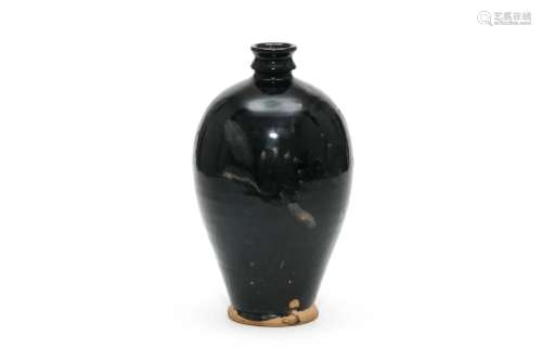 A Cizhou Ware Black Glazed Meiping Vase