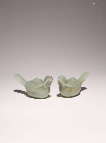 A PAIR OF CHINESE PALE CELADON JADE BIRD BOXES AND COVER QIN...