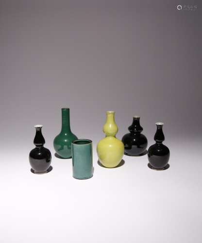 SIX SMALL CHINESE MONOCHROME ITEMS QING DYNASTY Comprising: ...