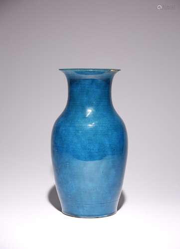 A CHINESE TURQUOISE GLAZED BALUSTER VASE 18TH/19TH CENTURY W...