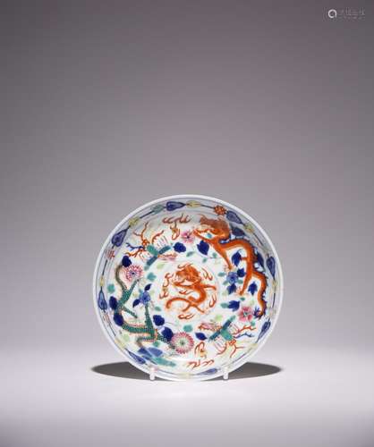 A CHINESE WUCAI DRAGON AND PHOENIX DISH SIX CHARACTER TONGZH...