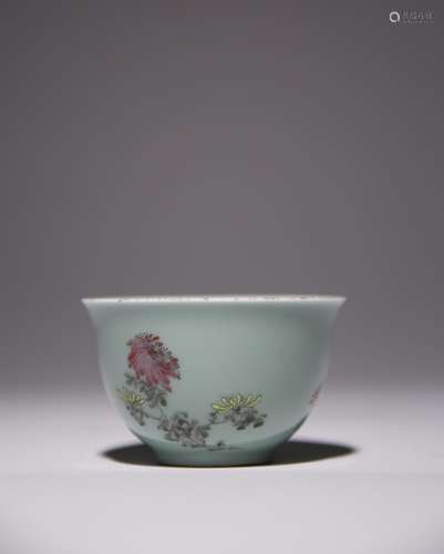 A CHINESE CELADON FAMILLE ROSE BOWL SIX CHARACTER QIANLONG M...