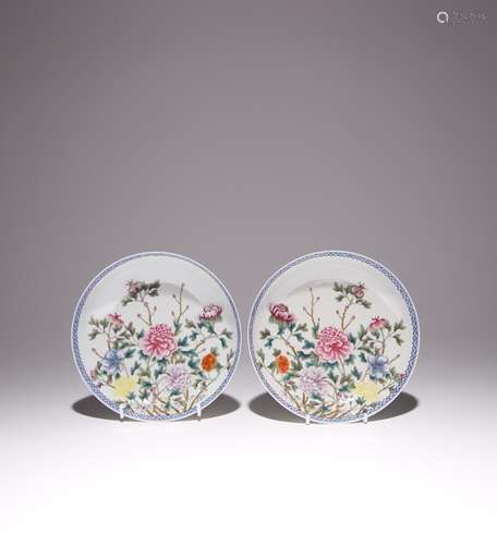 A PAIR OF CHINESE FAMILLE ROSE EGGSHELL DISHES EARLY 20TH CE...