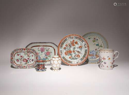 A SMALL COLLECTION OF CHINESE ITEMS 18TH CENTURY Comprising:...