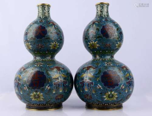 Pair Cloisonne Gourd-shaped Vases with Bat Pattern