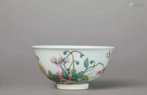 Famille-rose Enameled Bowl with Poem and Floral Pattern