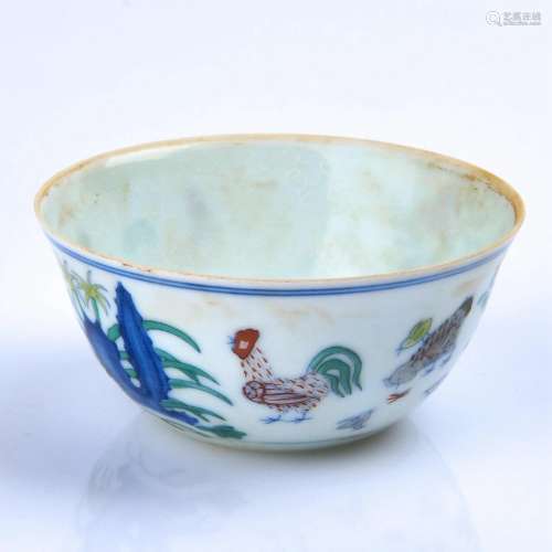 Contrasting Color Cup with Chicken Pattern