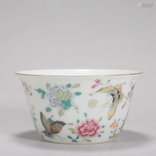 Famille Rose Cup with Love of Butterfly Pattern