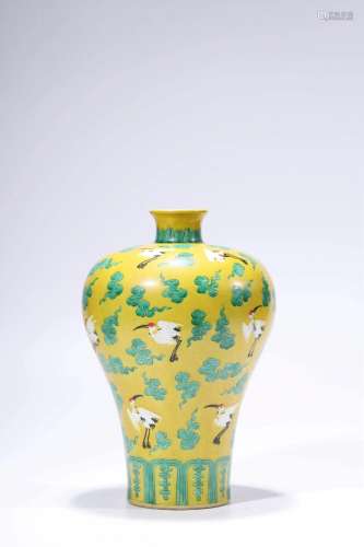 Plum Vase with Auspicious Cloud and Crane Patterns on a