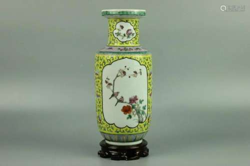 Famille Rose Club-shaped Vase with Flower and Bird