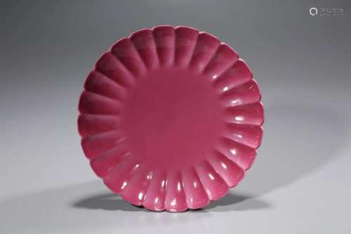 Carmine Red Glazed Dish with Mouth in Sunflower-shaped