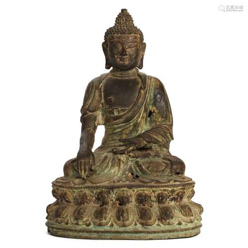 A BRONZE FIGURE OF SHAKYAMUNI