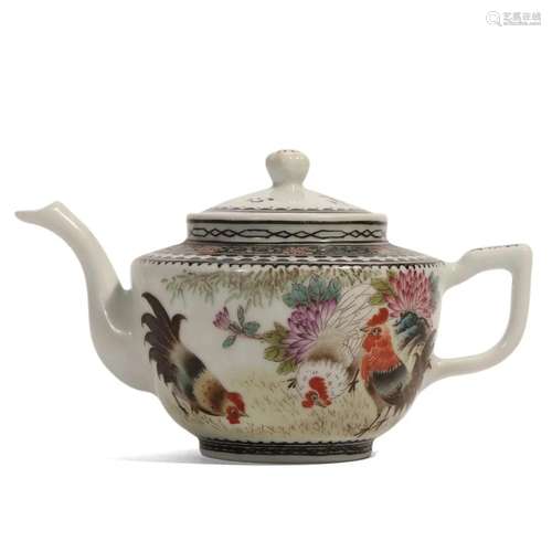 A FAMILLE-ROSE FLORAL TEAPOT