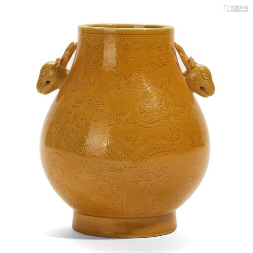 A YELLOW-GLAZED 'DRAGON' JAR