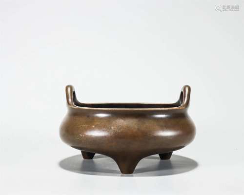 Copper Two-eared Three-legged Furnace, SHI GU ZHI BAO